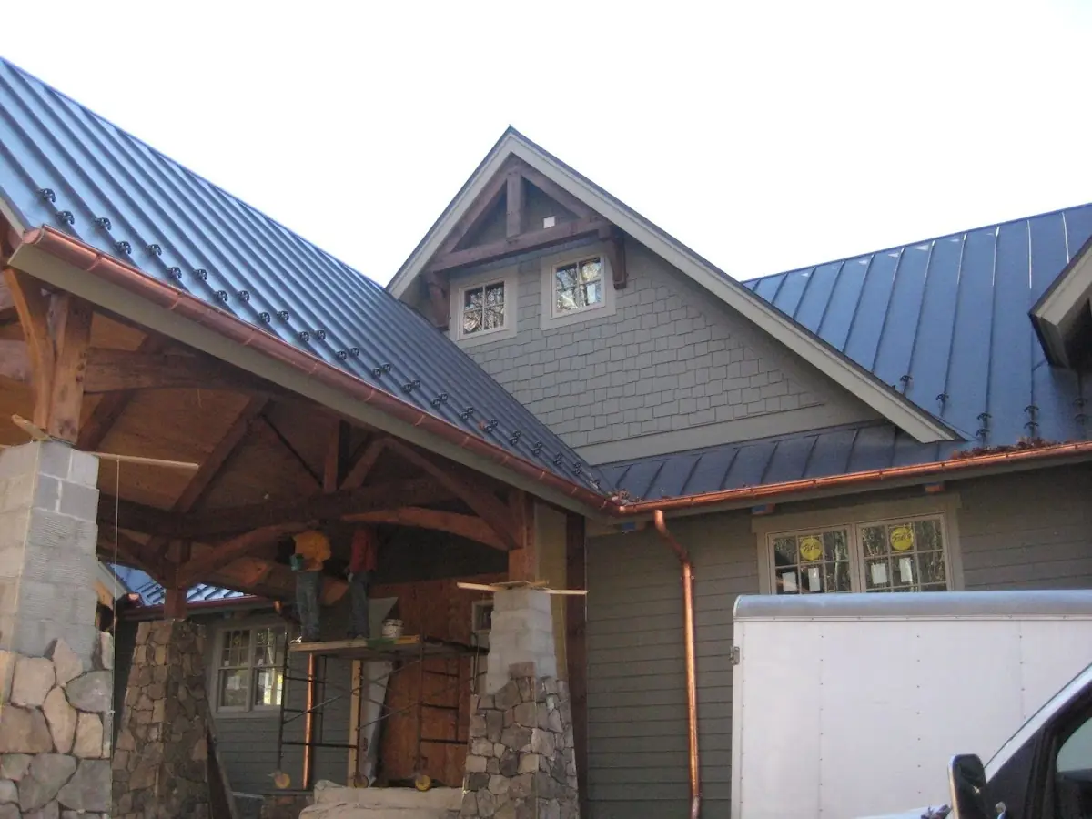 Craftsman Roofing team delivering quality roofing work in Delray Manors